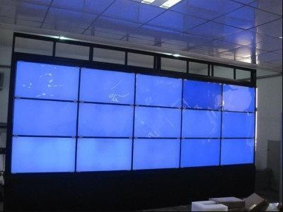 What is the difference between display screen, touch screen, and LCD screen and its characteristics?